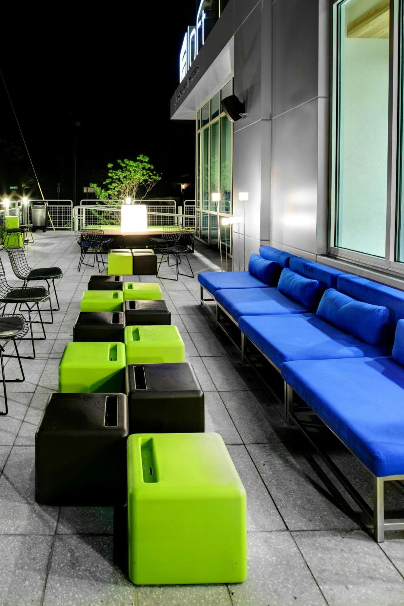 Hotel Aloft Chapel Hill Esterno foto