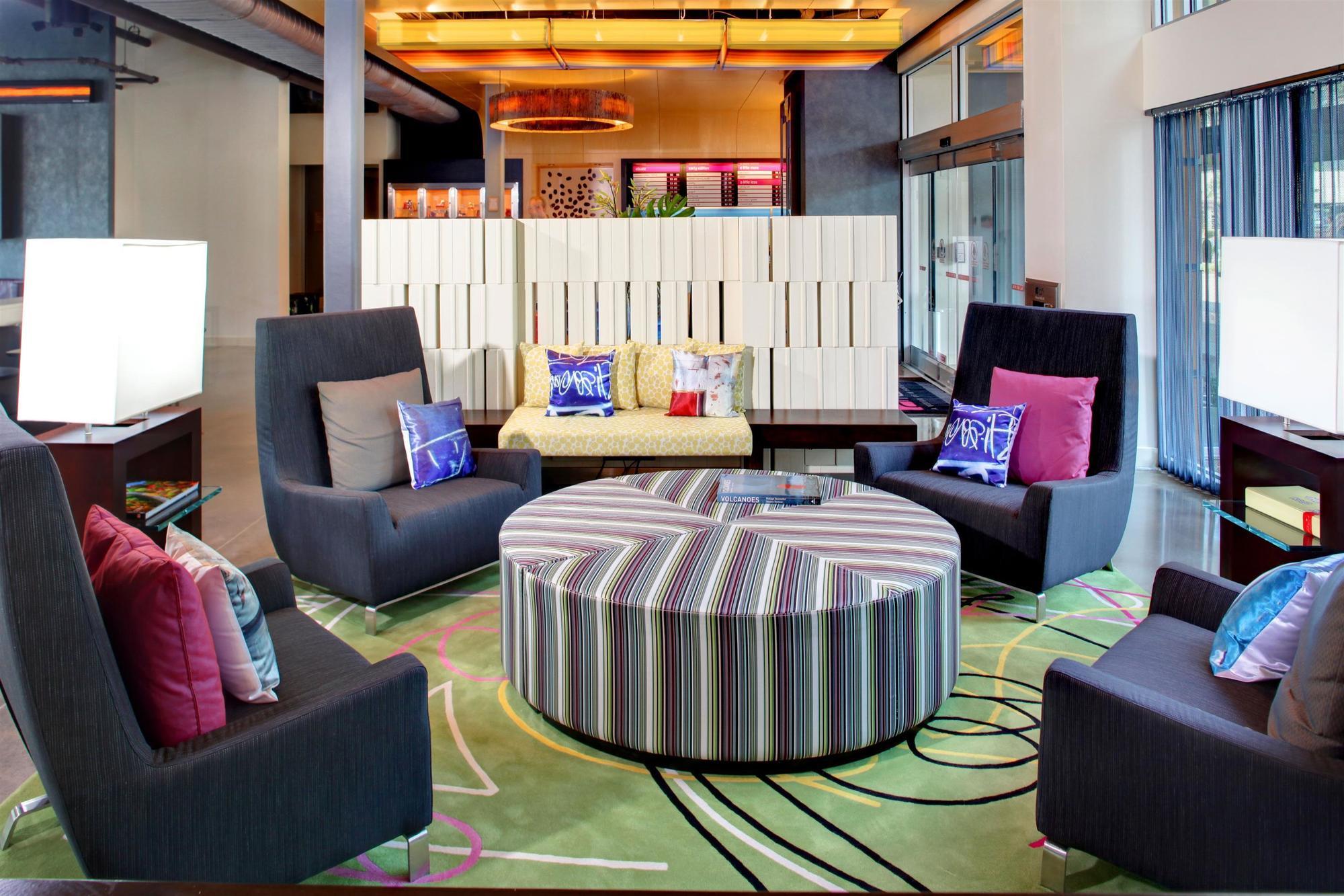 Hotel Aloft Chapel Hill Esterno foto